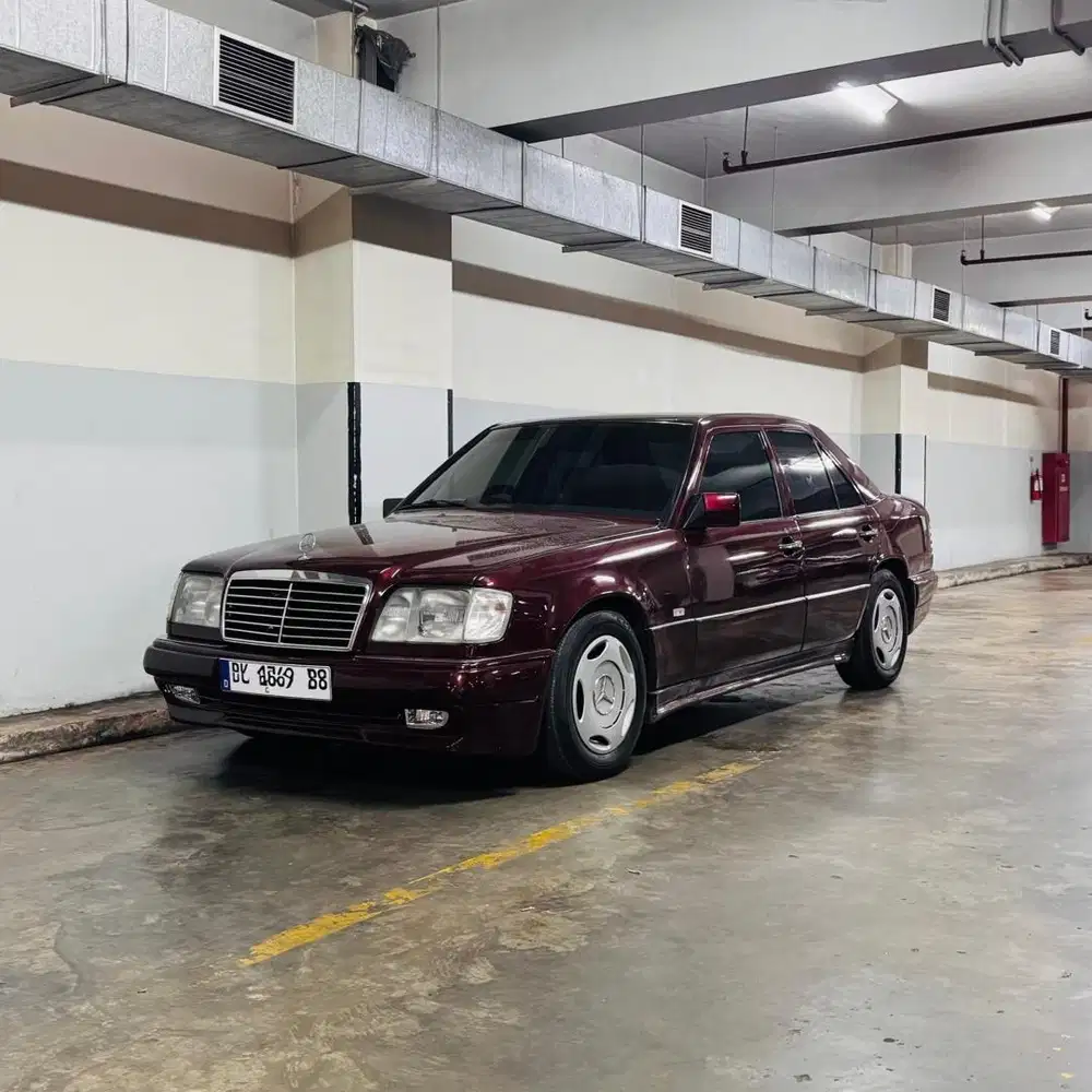 Mercedes benz E220 W124