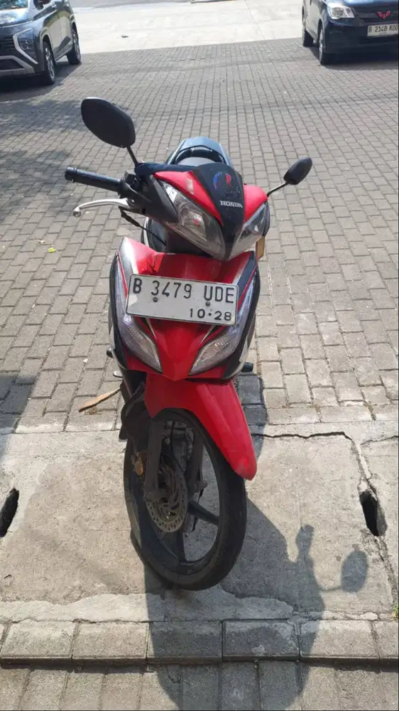 Jual Honda Blade 2013 kondisi bagus terawat, pajak panjang, km rendah