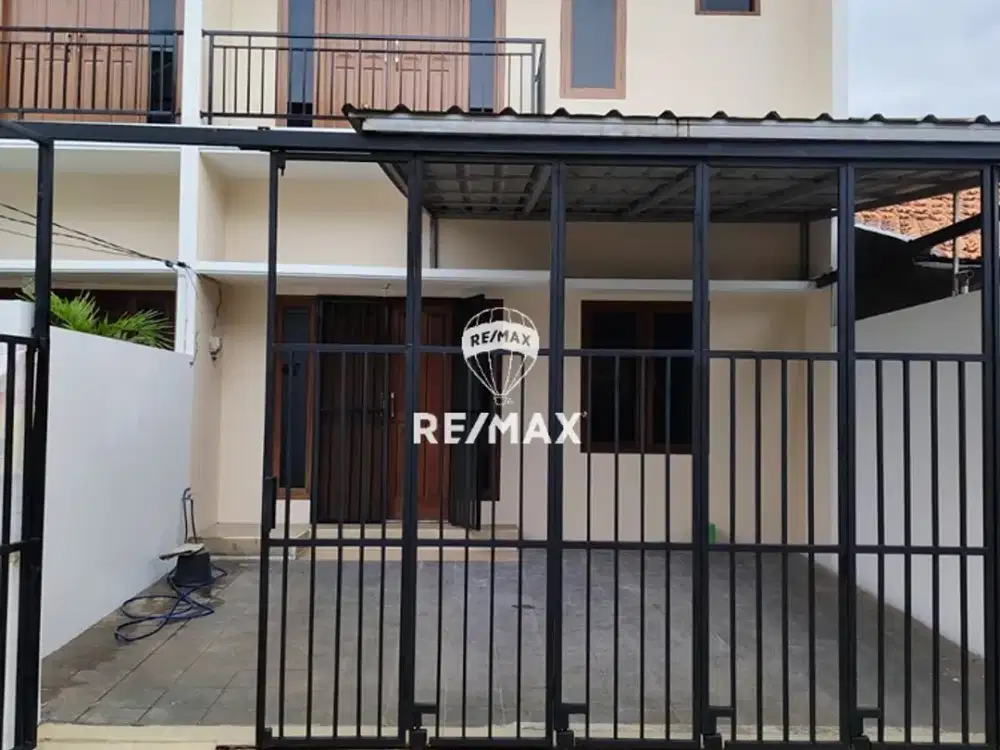 DISEWAKAN RUMAH KHUSUS HUNI DAERAH KEBAYORAN BARU JAKARTA SELATAN