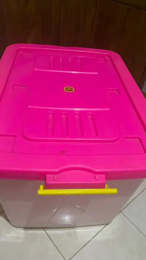 Container / kontainer storage box 135 hongta