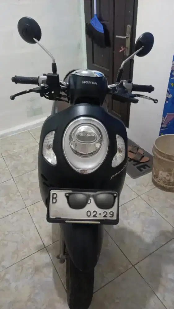 Honda Scoopy tahun 2024 warna hijau
