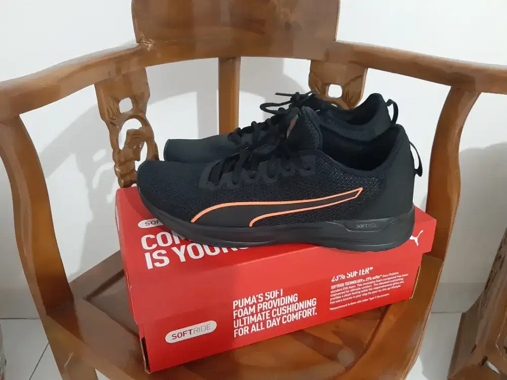Sepatu Puma Running Shoes Black List Red Size 43 Original