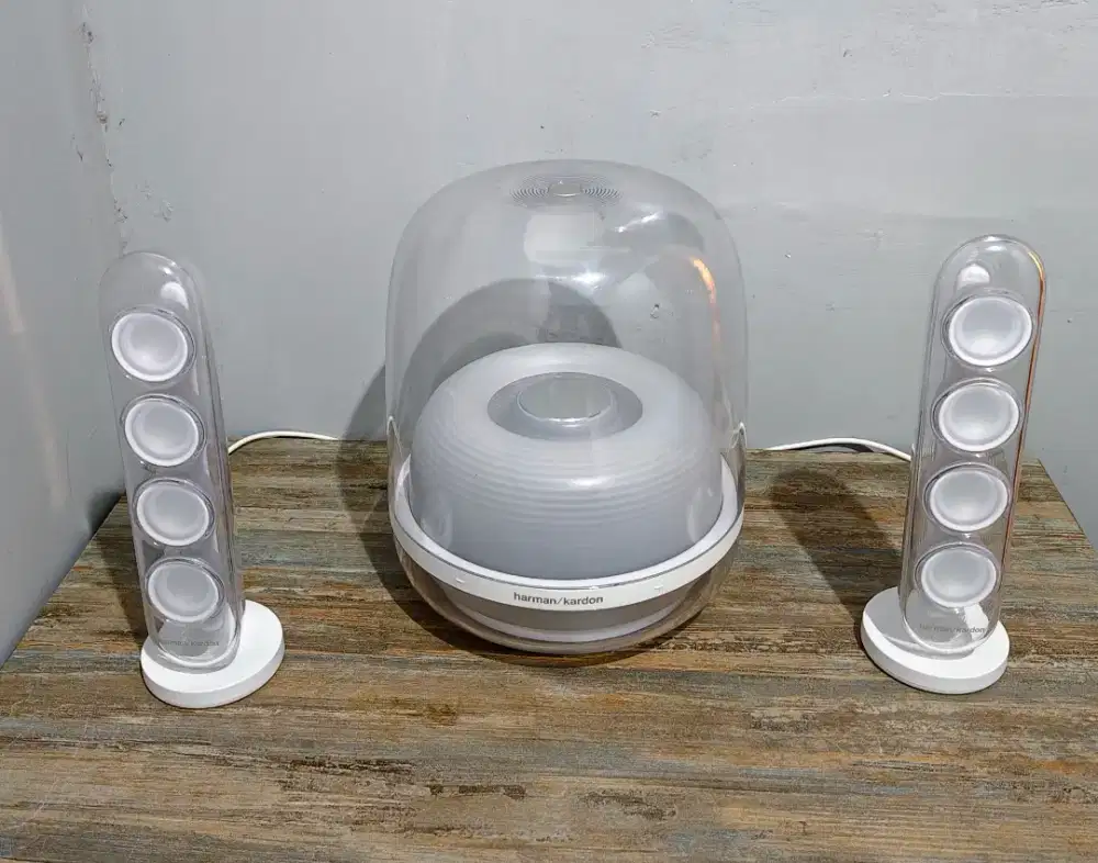 harman kardon SoundStick4 white edition