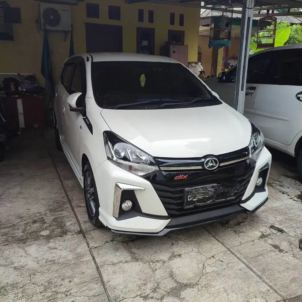 Daihatsu Ayla R Deluxe AT 2021