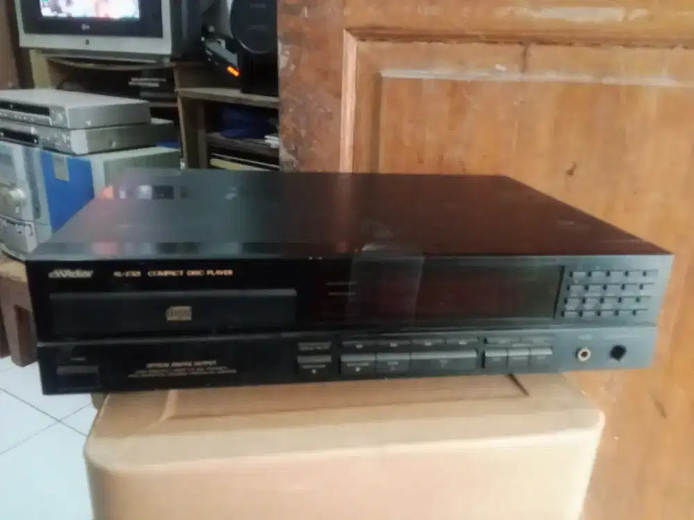 CD player victor build up japan minus