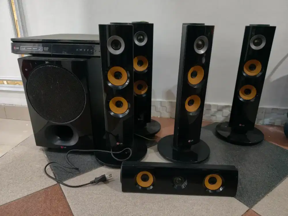 Home Theater LG Lengkap + Speaker Aktif, Suara Mantap