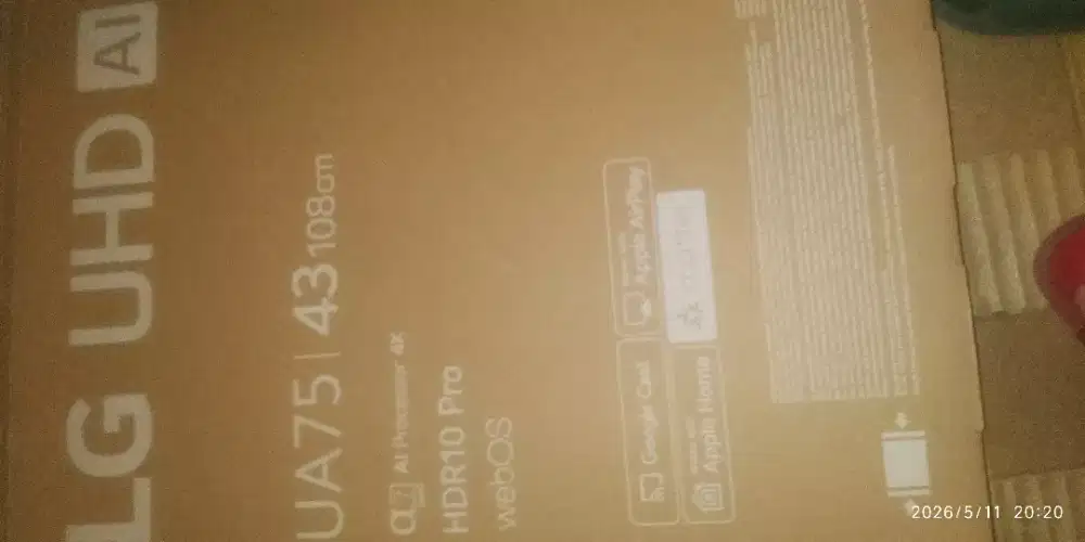 LED LG UHD AI 43 INCH layar retak