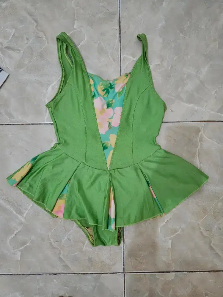 Baju renang remaja