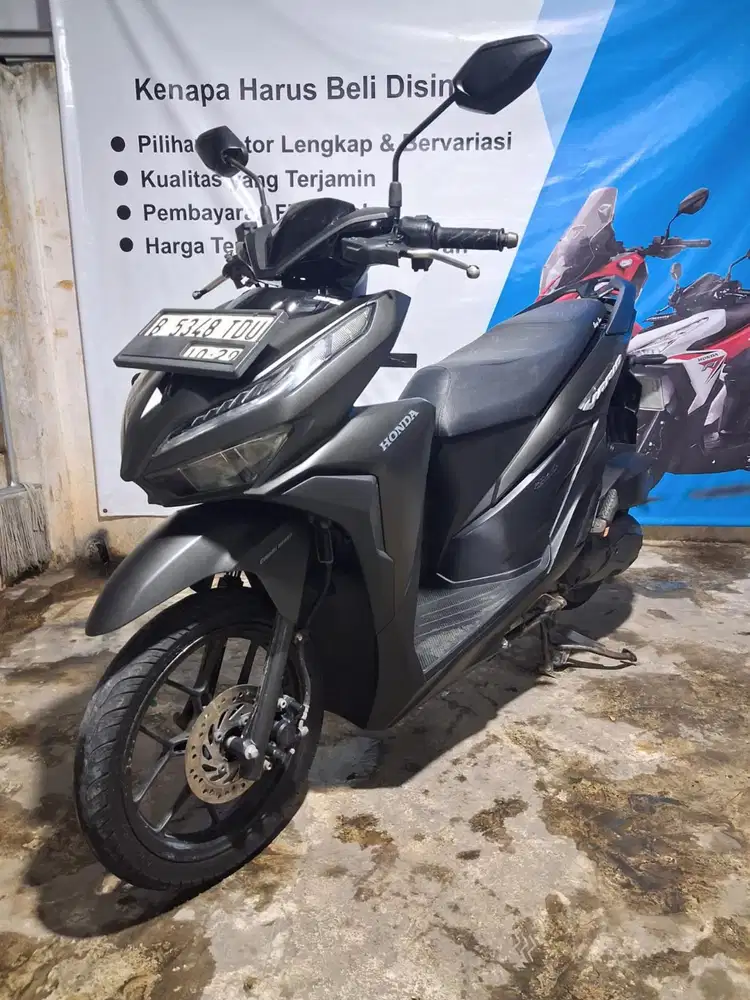 (B) Honda Vario 125 CBS ISS Tahun 2019