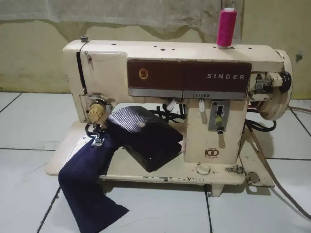 Mesin zigzag vortibel