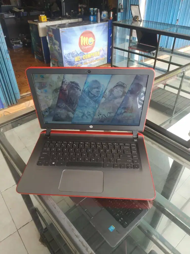Laptop HP elegan desain & touchscreen / Spek mumpuni untuk kerja BERAT