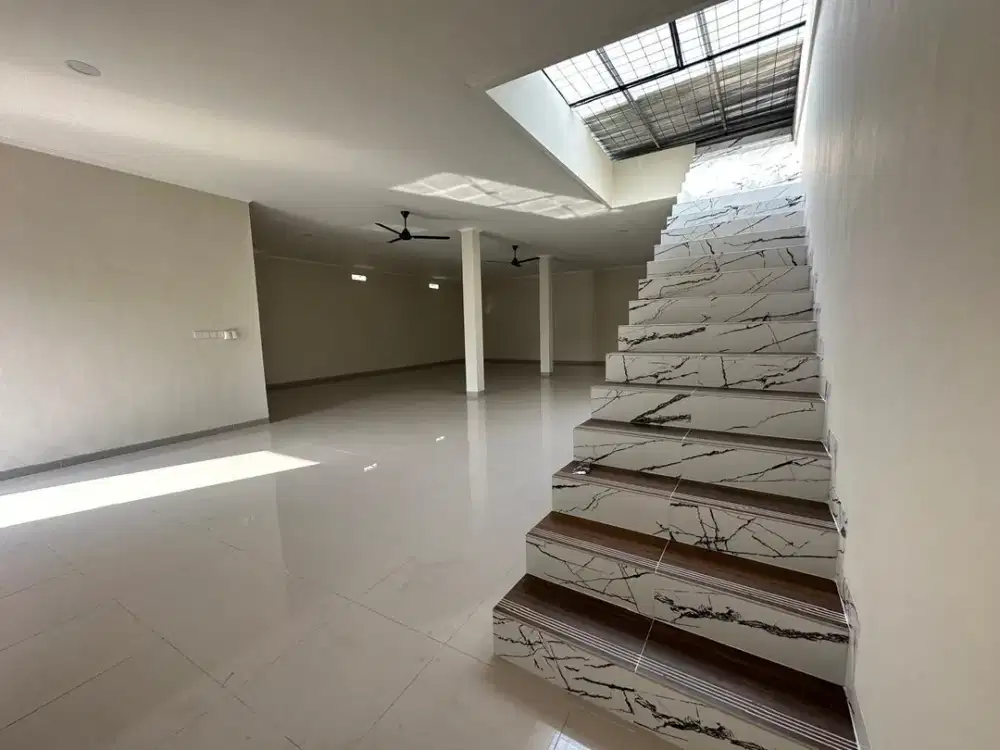 Dijual / Disewakan Gudang Baru, Aula, Lahan Serbaguna, Estetik di Taruma Jaya