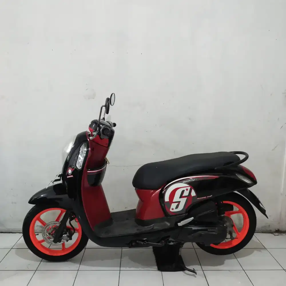 Honda Scoopy Fi 2013 Bagus lengkap Mesin Cakep