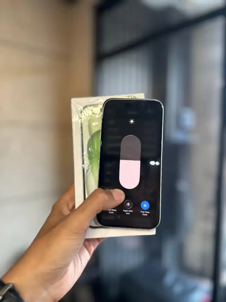 Iphone 15 basic 128GB resmi fullset no minus