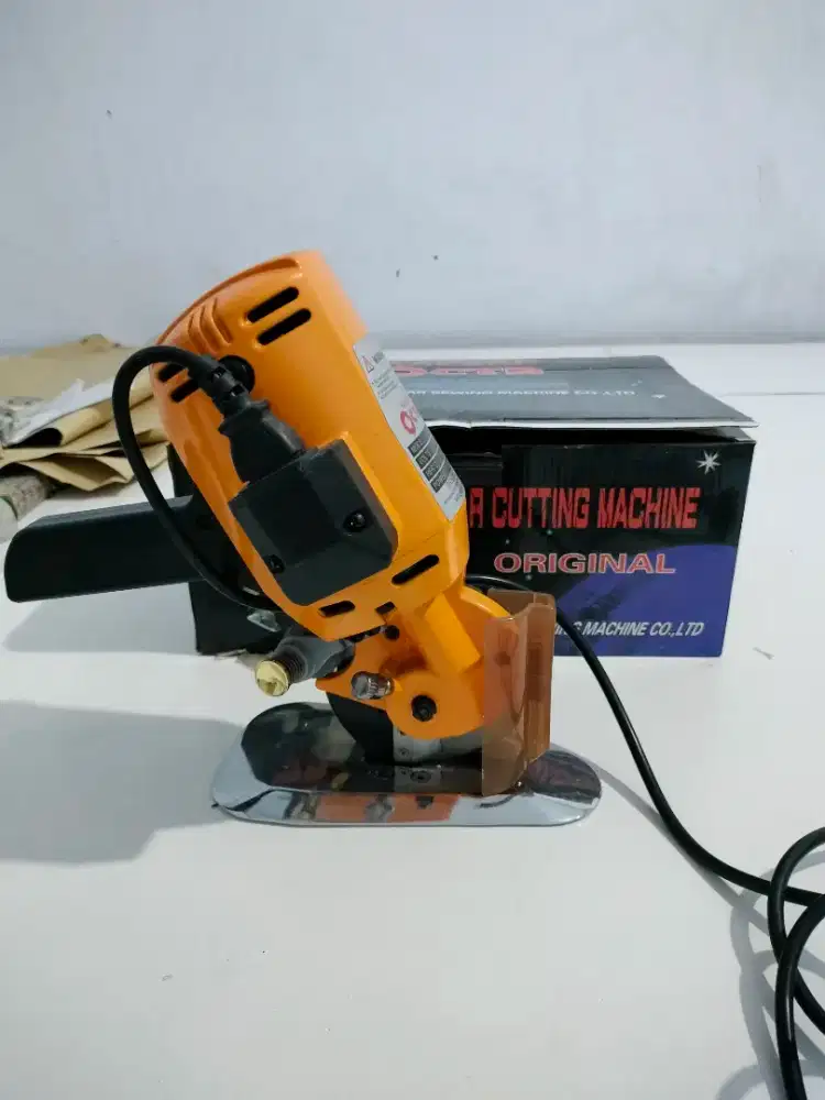 KAESAR OCTA CUTTING MACHINE