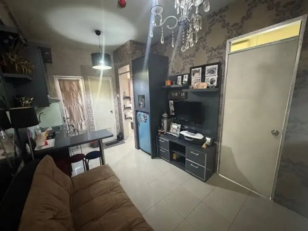 SEWA Apartemen Grand Emerald tipe 2 Kamar furnished Bersih di HOEK