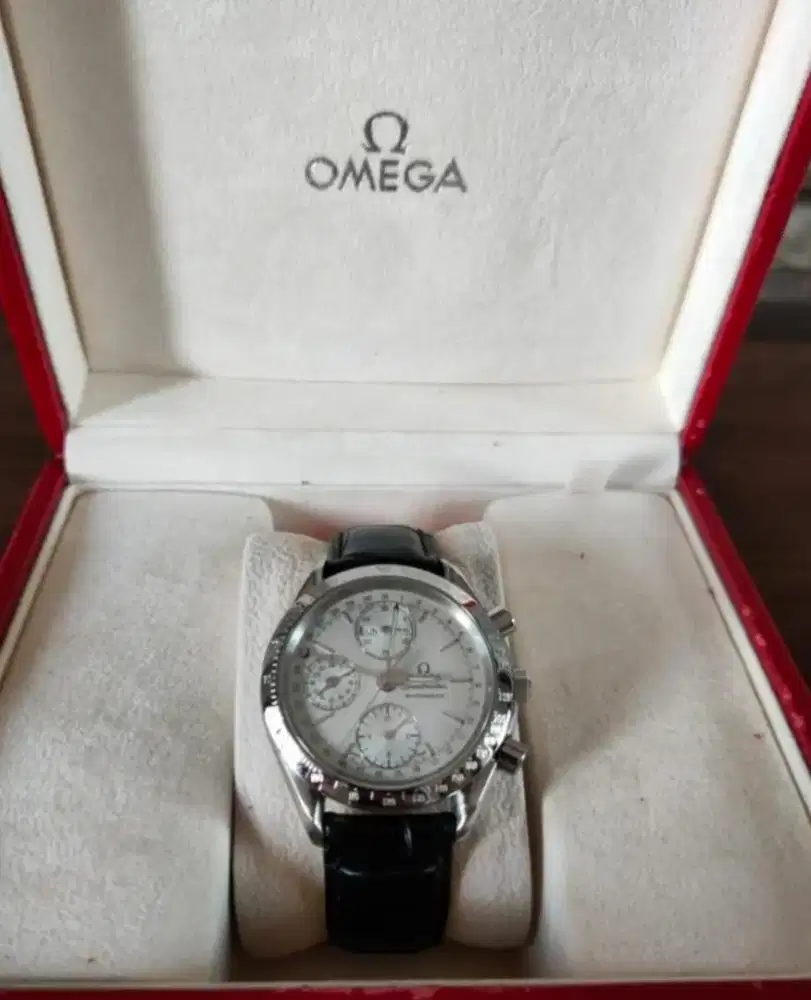 Omega Triple Date