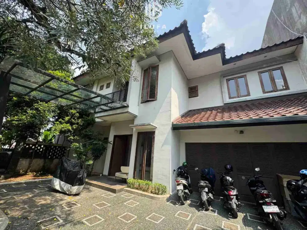 disewakan rumah bisa untuk kantor lokasi strategis kemang bebas banjir