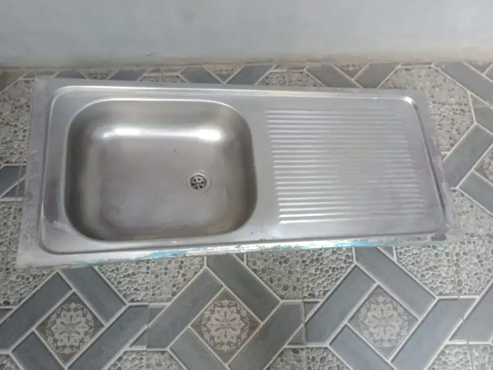 Tempat cuci piring
