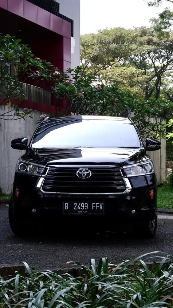 INNOVA V 2.4 AT 2021