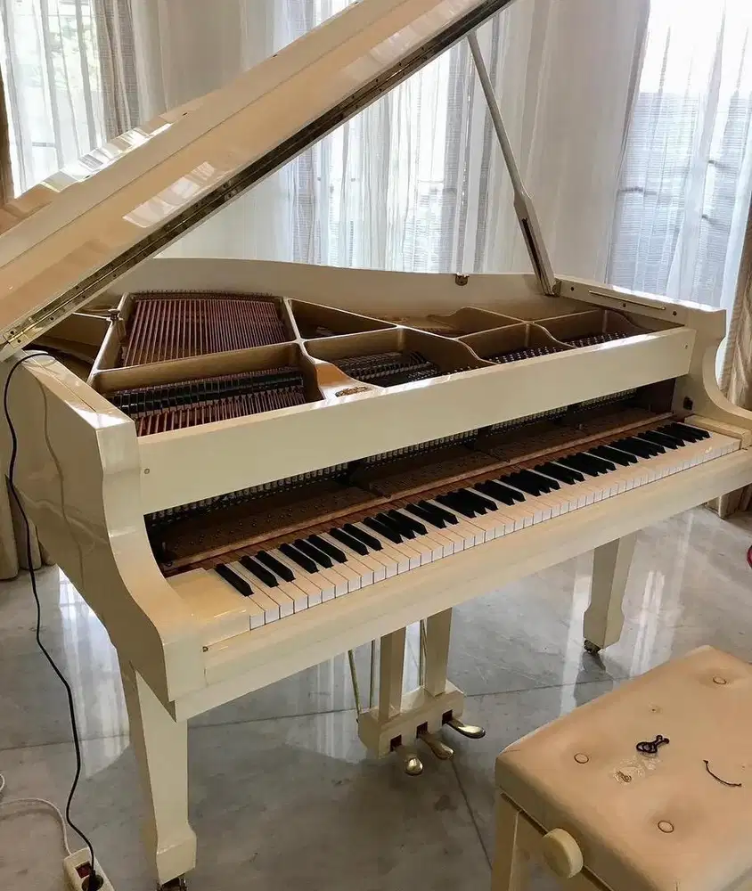 Stem & Reparasi Piano Upright atau Grand