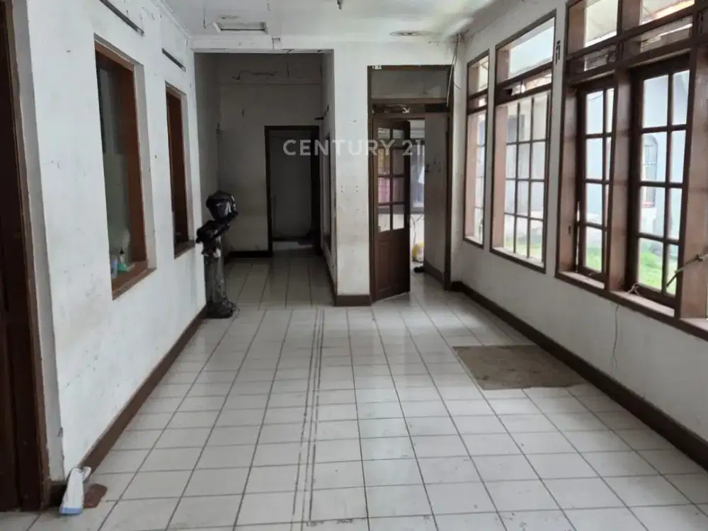 Ruang Usaha Cocok Untuk Cafe Kantor Strategis Di Naripan Bandung