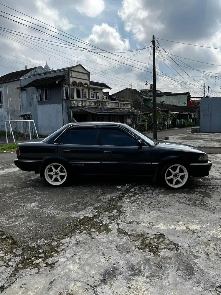 Toyota Twincam 1990 Bensin