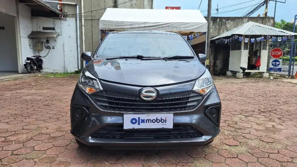 DP MURAH Daihatsu Sigra 1.0 M Bensin-MT 2023 Abu-Abu C8DTE