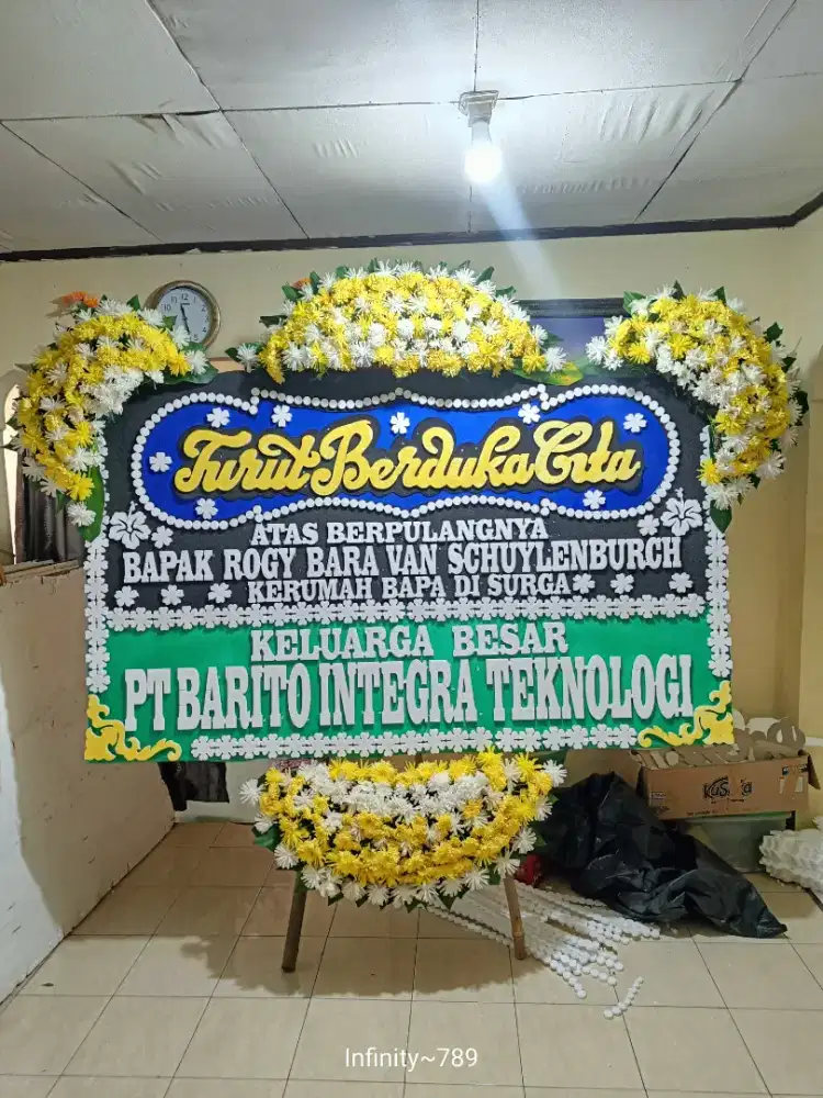 karangan bunga papan