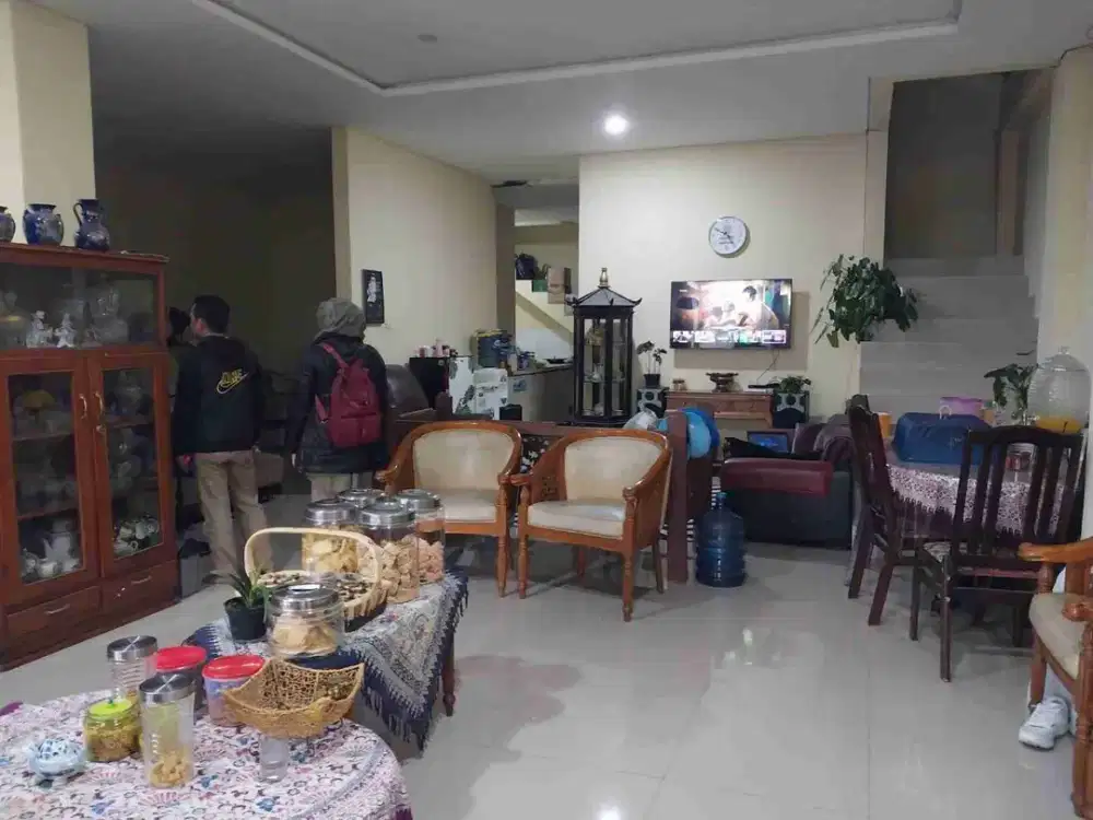 DIJUAL CEPAT HARUS LAKU MINGGU INI RUMAH LT215/150 HARGA650JT DEKAT JL PROPINSI UJUNG BERUNG