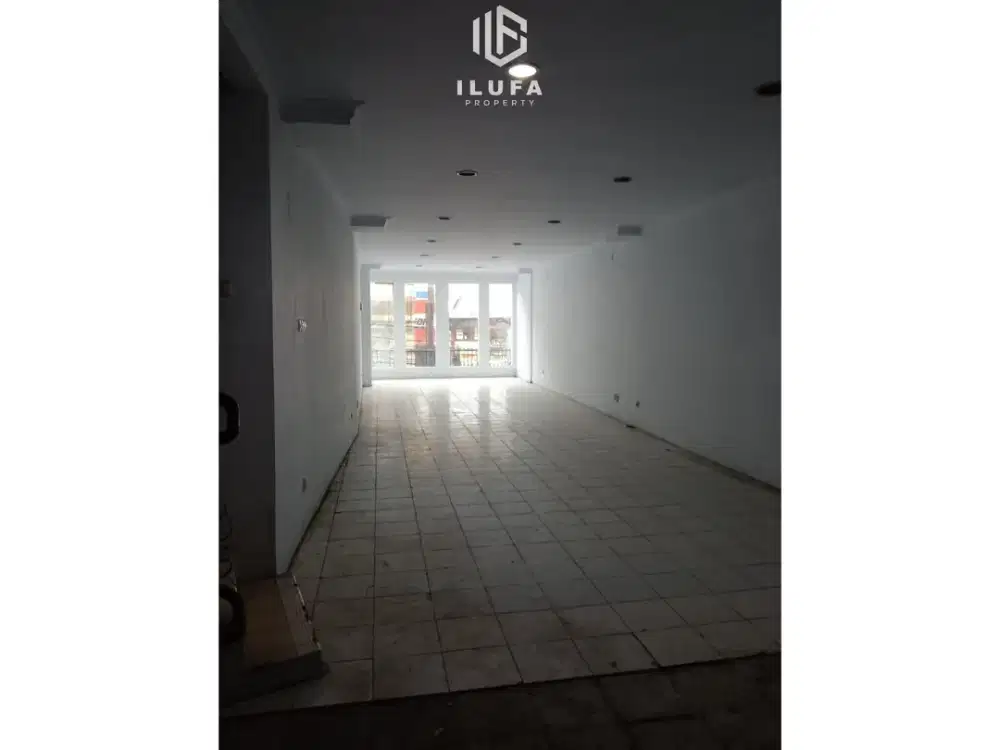 disewakan ruko 3lt ada rooftop lokasi sangat strategis area fatmawati