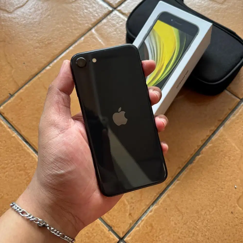 iPhone SE 2 2020 64GB Black ex IBOX