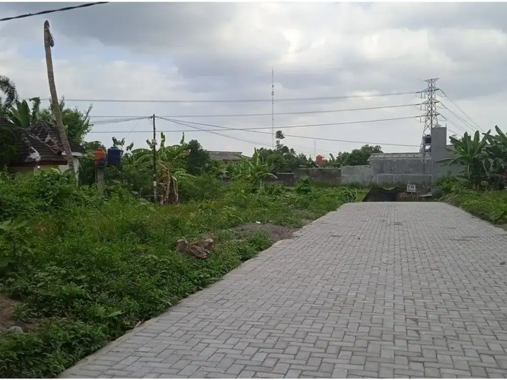 Dekat Pakuwon Mall Tanah Jogja di Jl. Kaliurang Km.8