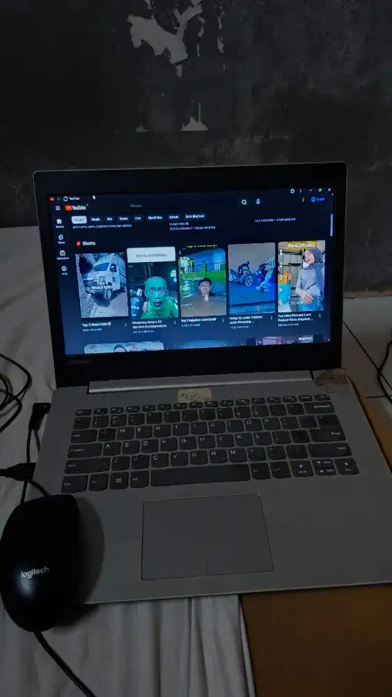 Lenovo IdeaPad 320-14AST