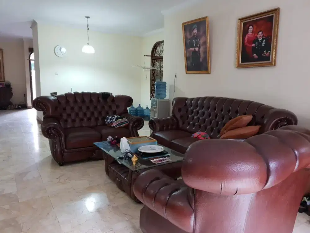 DIJUAL RUMAH 2 LANTAI DI CEMPAKA PUTIH TIMUR JAKARTA PUSAT