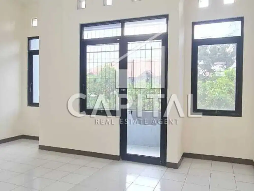 Ruko Baru Renov di Taman Holis Indah Mainroad Strategis Banget