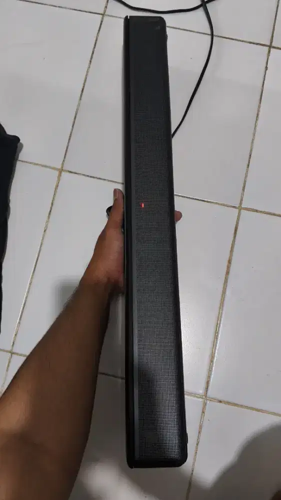 EGGEL STAGE SOUNDBAR WITH BUILT IN WOOFER
