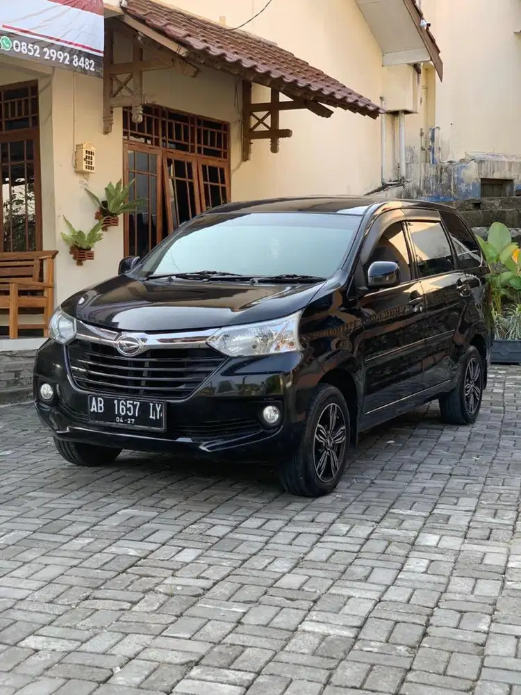 Daihatsu Xenia R Deluxe 2017 1.3 Manual Mt hitam Avanza kredit garansi