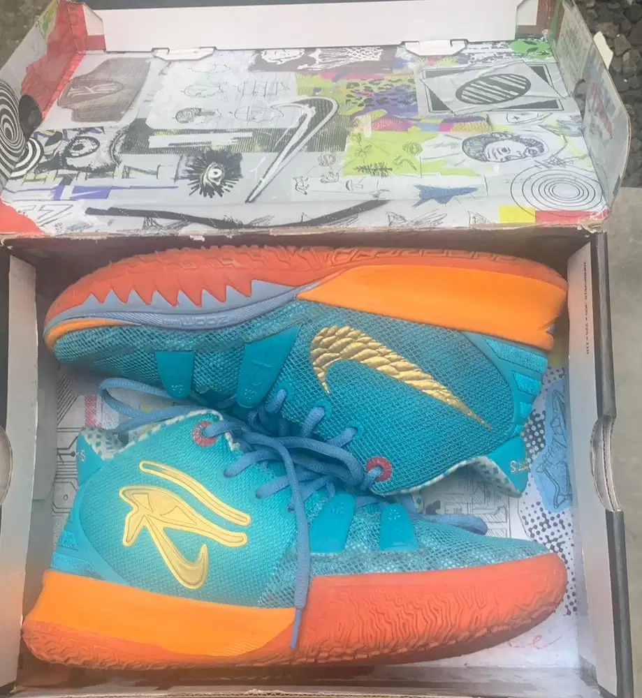 Sepatu basket Nike Kyrie 7 size 39