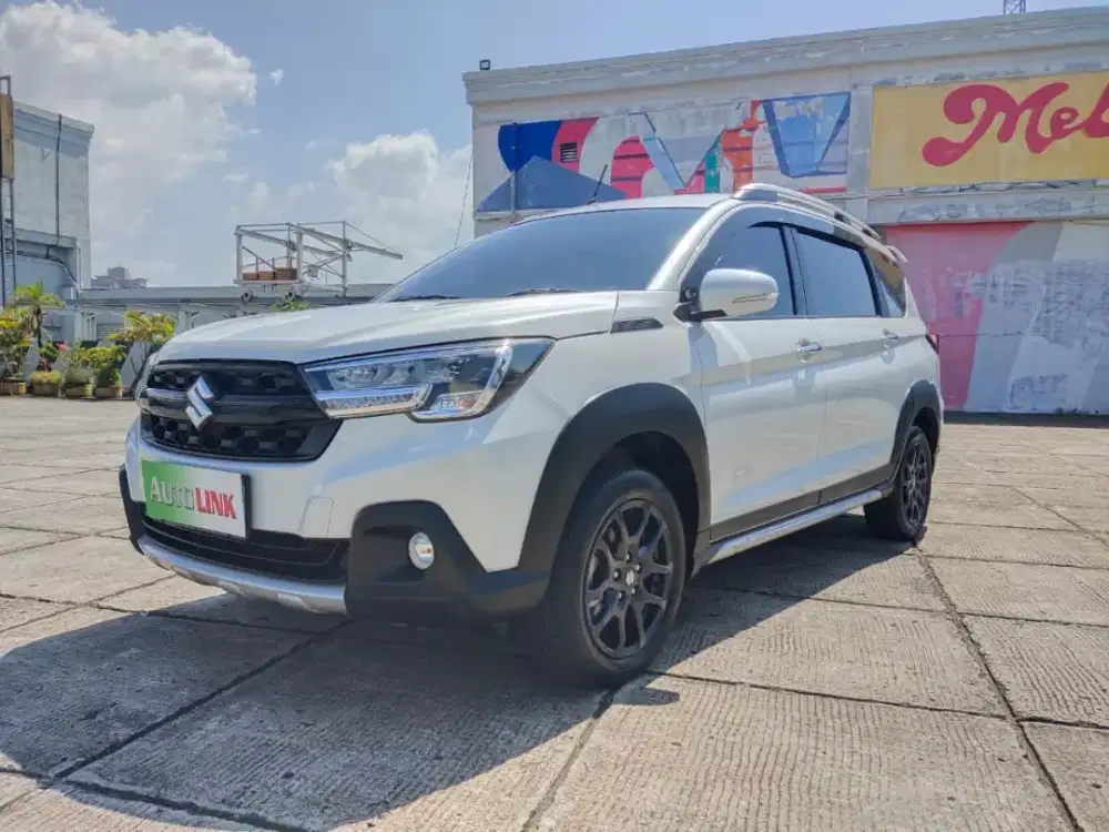 XL 7 BETA HYBRID 2023 Matic Putih 2024 Terawat Bagus 2025 siap pakai