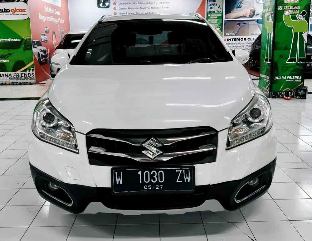 Suzuki SX4 S-Cross 1.5 Putih 2016 Matic / AT ISTIMEWA BOSS !!!
