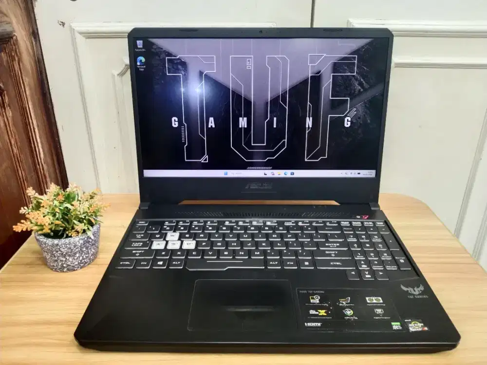 ASUS TUF GAMING FX505
Ryzen 5 3550H, RAM 16GB, SSD 512GB, GTX 1050 4Gb