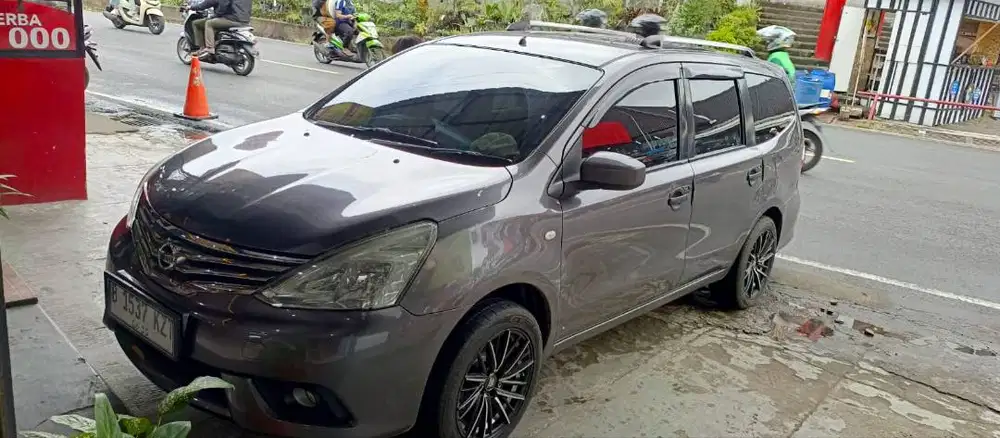 Grand Livina SV 2014