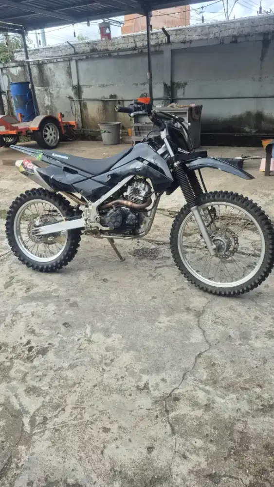 Kawasaki klx 140 taun 2022