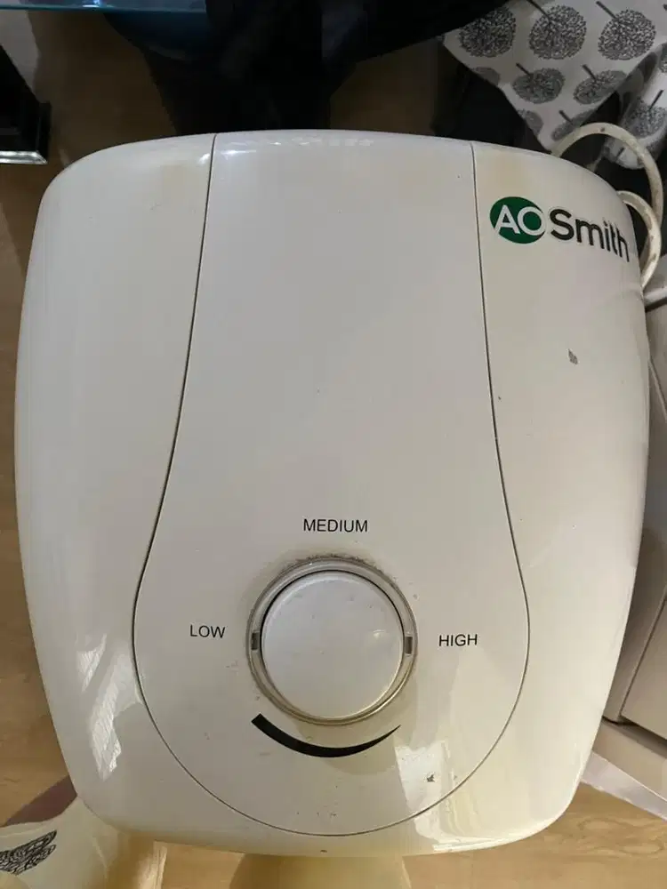 Mesin air panas listrik