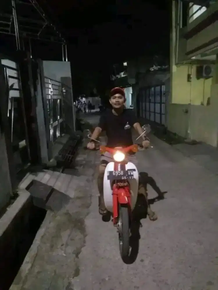 Saya ingin cari kerja sebagai driver/supir pribadi