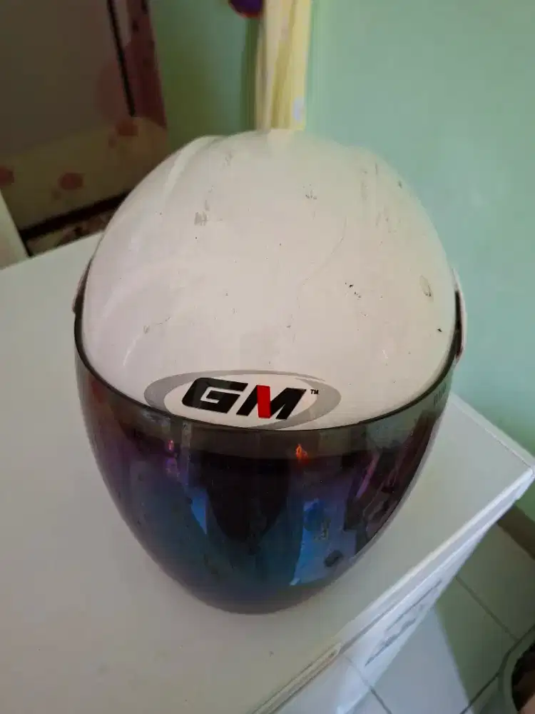 Helm  untuk anak²