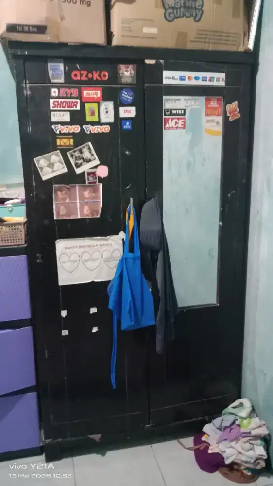 Lemari baju kondisi masih baik