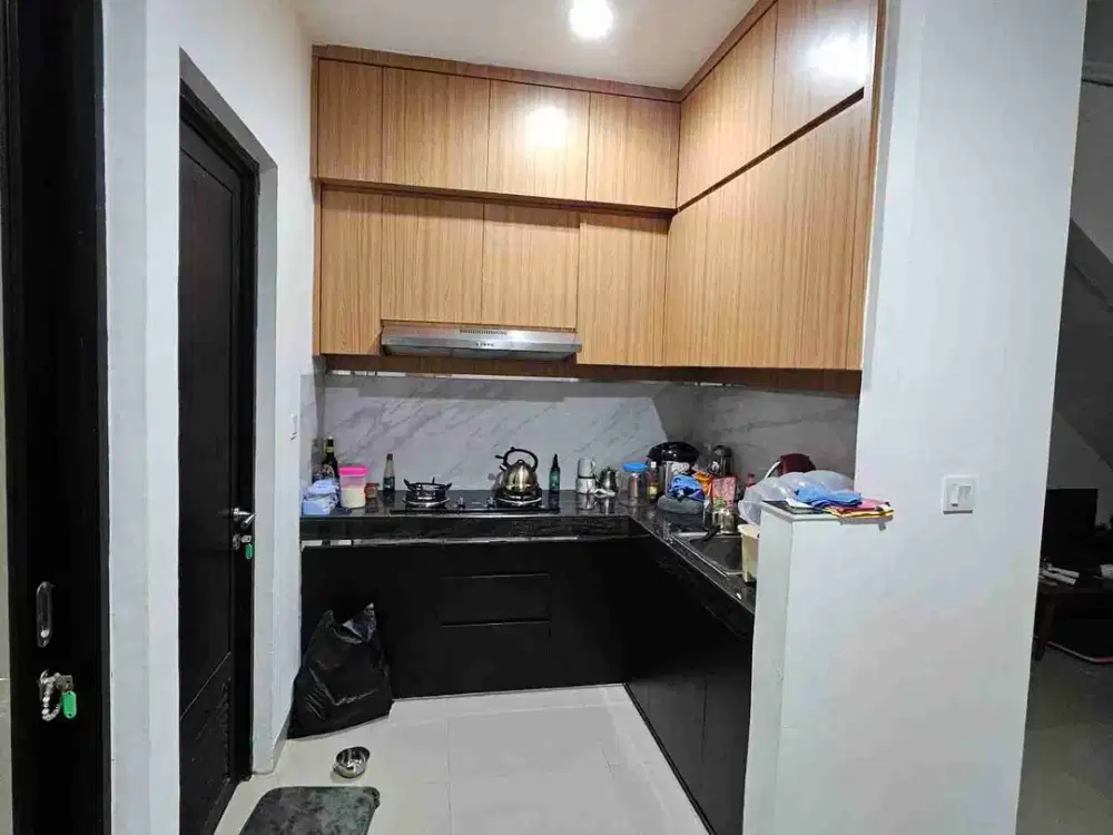 Sewa Rumah Dallas Semi Furnish