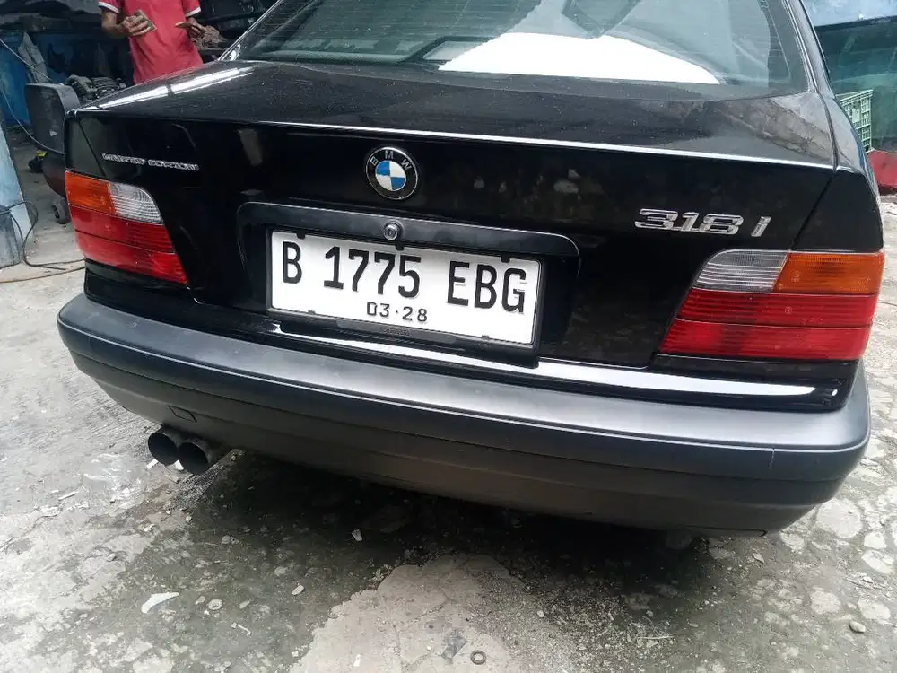BMW E36 Tahun 1993